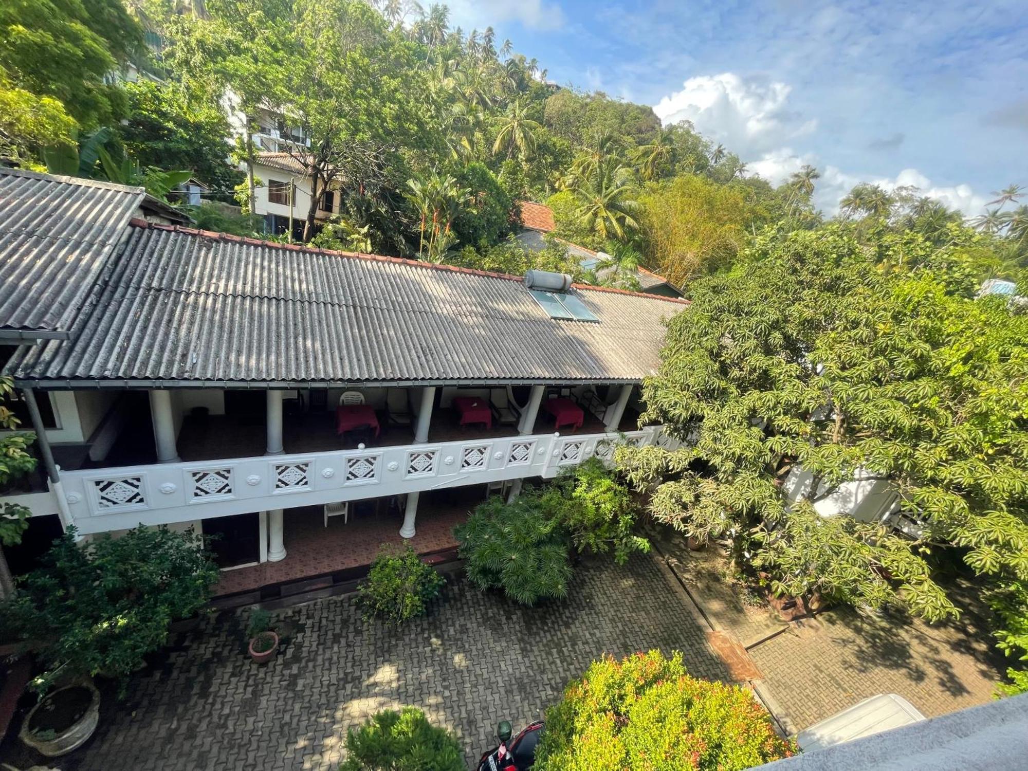 Serendipity Beach Unawatuna Eksteriør billede